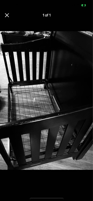 Baby crib in Cribs in Windsor Region