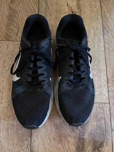 NIKE RUNNING SHOES, View more
