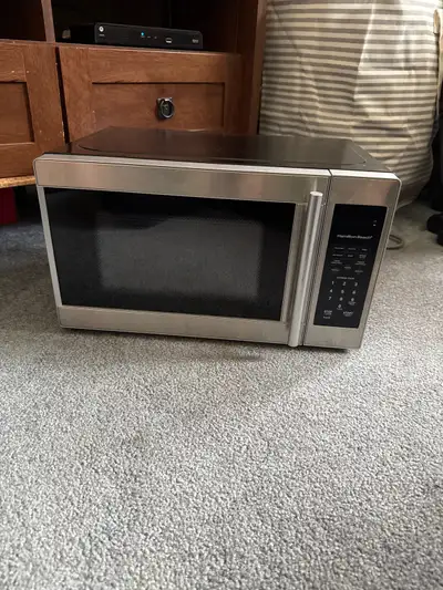 0.7 cu ft microwave perfect for residence, View more