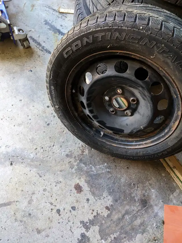 16" 205/55r16 94t Continental Extreme Weather Rims + Tires in Tires & Rims in City of Toronto - Image 3