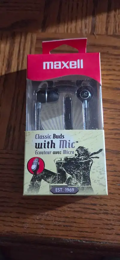 Maxell Classic Buds with Mic, View more