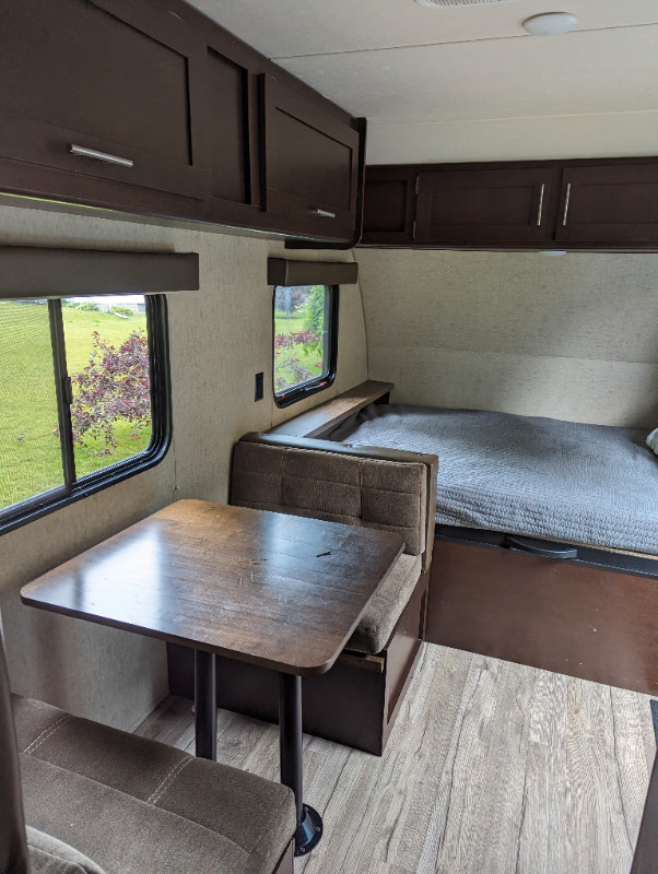 2018 Forest River Wolf Pup Trailer in Travel Trailers & Campers in Oshawa / Durham Region - Image 4