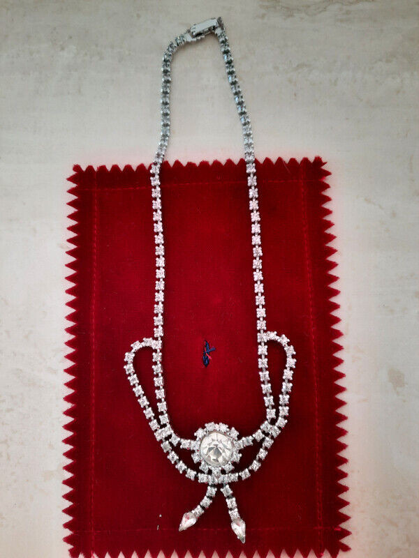 Vintage - Superbe collier brillant et scintillant (avec prime) dans Bijoux et montres  à Longueuil/Rive Sud