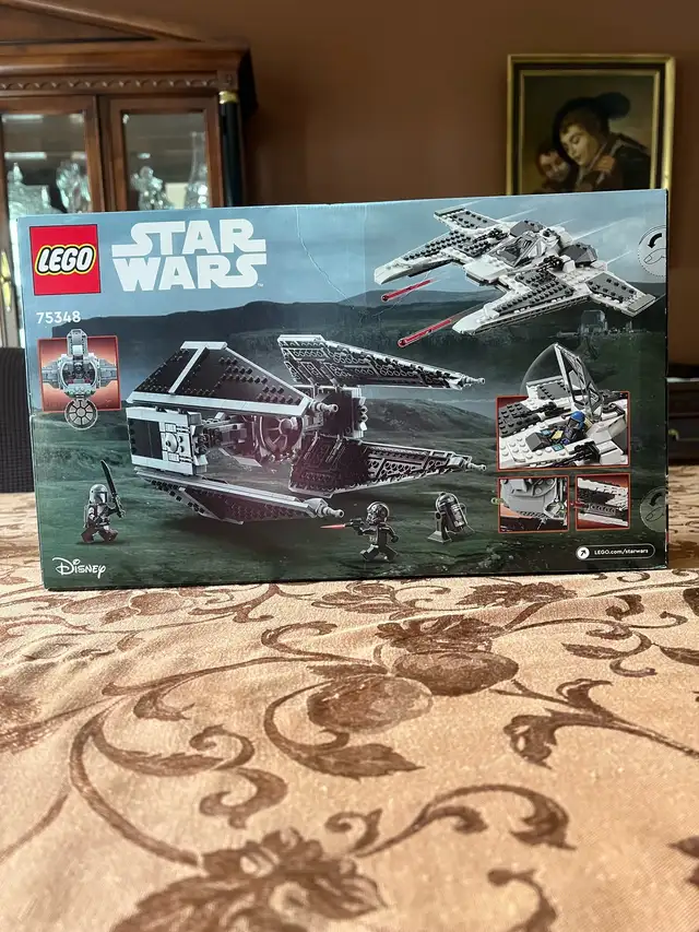 75348 Mandalorian Fang Fighter vs TIE Interceptor63804702558209121