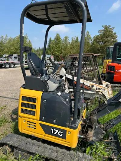 John Deere 17G 2022 Excavator 582 hrs, thumb, comes with 12” tooth and 24” smooth buckets. Make me a...