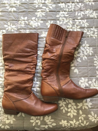Ladies Leather boots