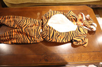 HALLOWEEN TIGER COSTUME 2 PIECE FOR  APPROX 36 MO