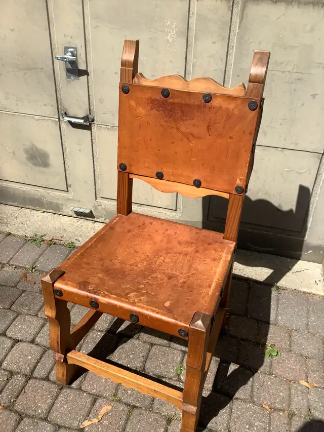 Chair - Vintage Mid Century in Chairs & Recliners in Markham / York Region - Image 2