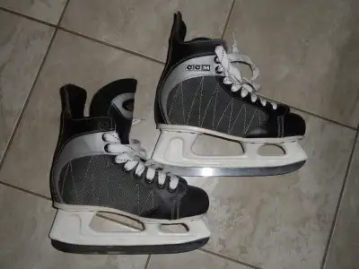 CCM Leisure Hockey Skates Size 5, View more