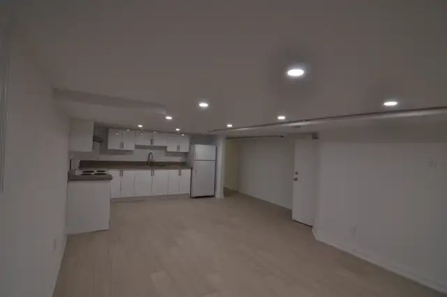 Spacious 2 Bedroom Basement Apartment - Toronto Beaches Area in Long Term Rentals in City of Toronto - Image 4