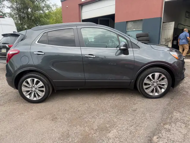 2018 Buick Encore. A tiny one owner SUV. CERTIFIED, WARRANTY in Cars & Trucks in City of Toronto - Image 5