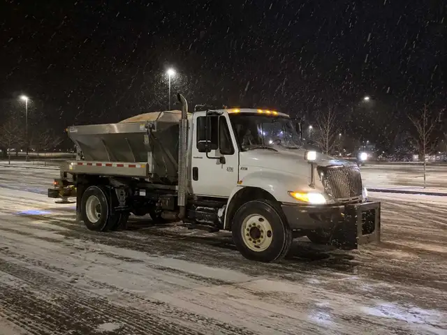 Gilbur Core Equipment Snow Removal Services in Snow Removal & Property Maintenance in St. Catharines - Image 3