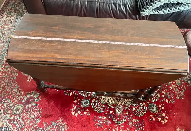 Antique English Solid Walnut Gate leg Table in Dining Tables & Sets in City of Toronto - Image 6