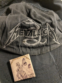 Metallica - hat and macaron