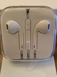 EarPods with 3.5mm Headphone Plug