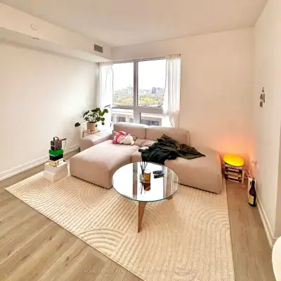 1-Bedroom Condo with Work Nook & Unobstructed Rosedale Views!