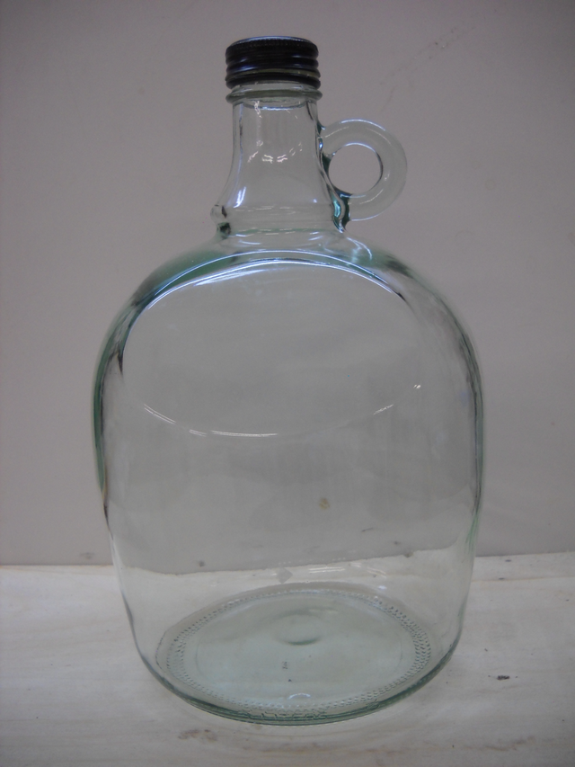 12 contenants de 3L en verre clair   PRIX $20.00  450 420 9083 in Other in Laval / North Shore - Image 2