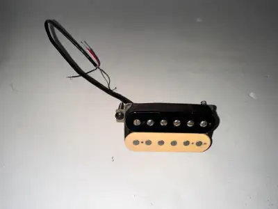 Seymour Duncan JB Zebra Kramer Baretta, View more