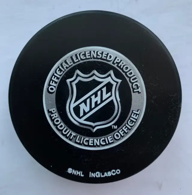 Winnipeg Jets &  Carolina Hurricanes Pucks in Hockey in Winnipeg - Image 5