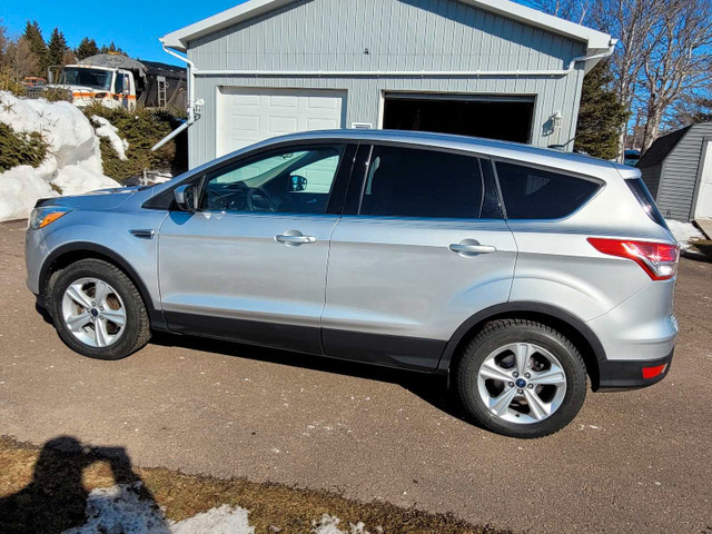 2015 Ford Escape SE AWD in Cars & Trucks in Charlottetown - Image 4