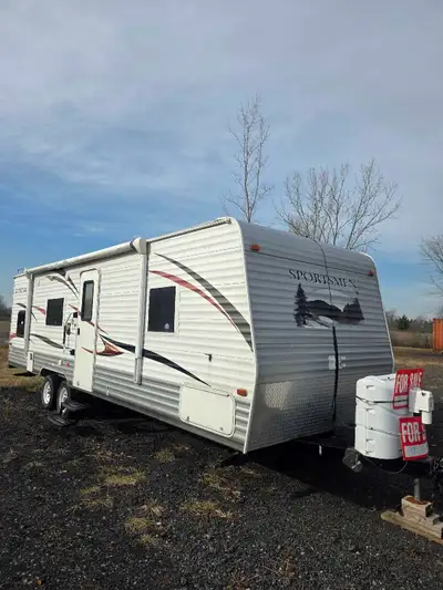 Will do payments and hold till paid in full, NO TEXTS, Calls or kijiji messages only, NO water damag...