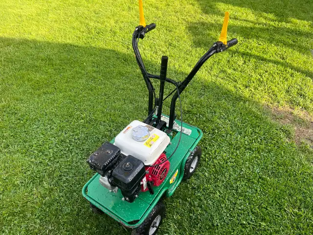 Billy goat Sod cutter SC121H with Honda engine in Lawnmowers & Leaf Blowers in City of Toronto - Image 6