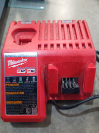 Milwaukee charger  M12-M18