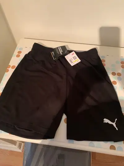 Puma shorts size medium (new), View more