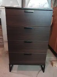 Commode 4 tiroirs Ikea 