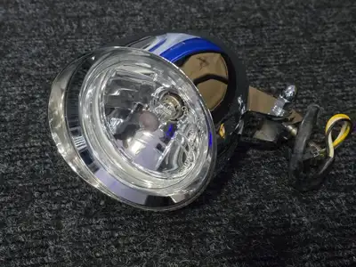 Compare at $500 + Cdn New Excellent Condition ! Big Dog Motorcycles OEM Hooded / Visor Headlight ass...