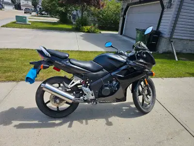 2008 CBR125R less than 5200k on this bike. Great starter bike.