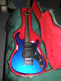Aria Pro 11 The Cat Guitar