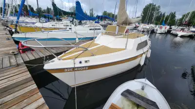 Riviera 24' Riviera Star, Pre-1974, "Fool's Gold". 24' Riviera Star cruising sailboat for sale. Incl...