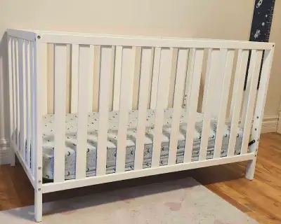 Lit bébé & matelas | Baby Crib & Mattress, View more