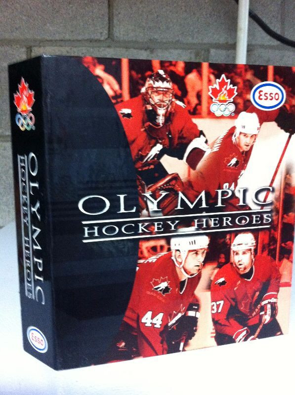 1998 Olympic Hockey Heroes Binder in Arts & Collectibles in Hamilton