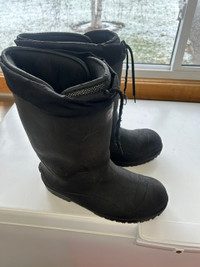 Baffin Titan Size 14 Winter boots