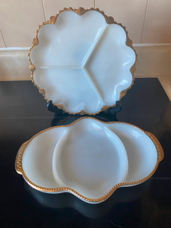 Vintage Fireking milk glass gold colour rim serving dishes x 2 in Arts & Collectibles in Dartmouth - Image 2