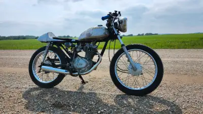 Honda CB 125 1982 was a project bike Cafe Racer . I picked it up a couple years ago it's a good runn...