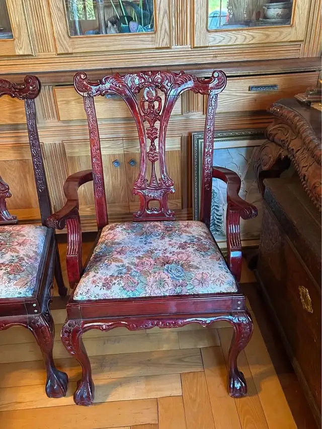 STUNNING&RARE12FTX46"3PEDESTAL DINING TABLE SOLID MAHOG+12CHAIRS in Dining Tables & Sets in Kingston - Image 7