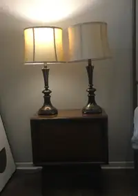 Deux Grandes lampes de chambre ou salon