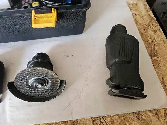 Ensemble d'outils polyvalents Atomaic in Power Tools in Laval / North Shore - Image 3