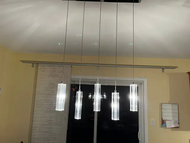 Chandelier Light fitting in Indoor Lighting & Fans in Belleville - Image 3