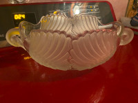 Glass bowl with handles