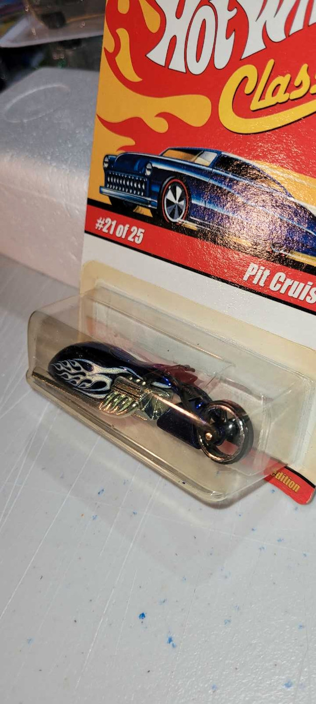 Hot Wheels Classics Series 1  Pit Cruiser in Arts & Collectibles in Barrie - Image 2