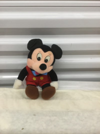 Mickey Mouse 95th Anniversary Plush – Small 14