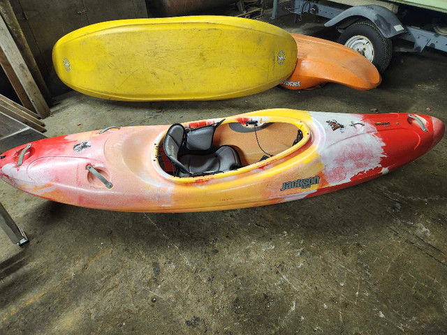 Whitewater Kayak Jackson Villian Creek Boat $1000 in Water Sports in Thunder Bay - Image 3