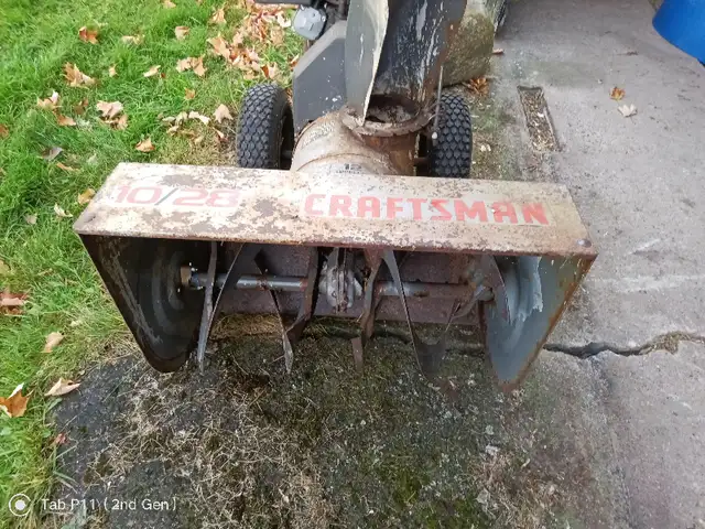 TOUGH 10HP 28" SNOWTHROWER SNOWBLOWER in Snowblowers in Belleville - Image 10