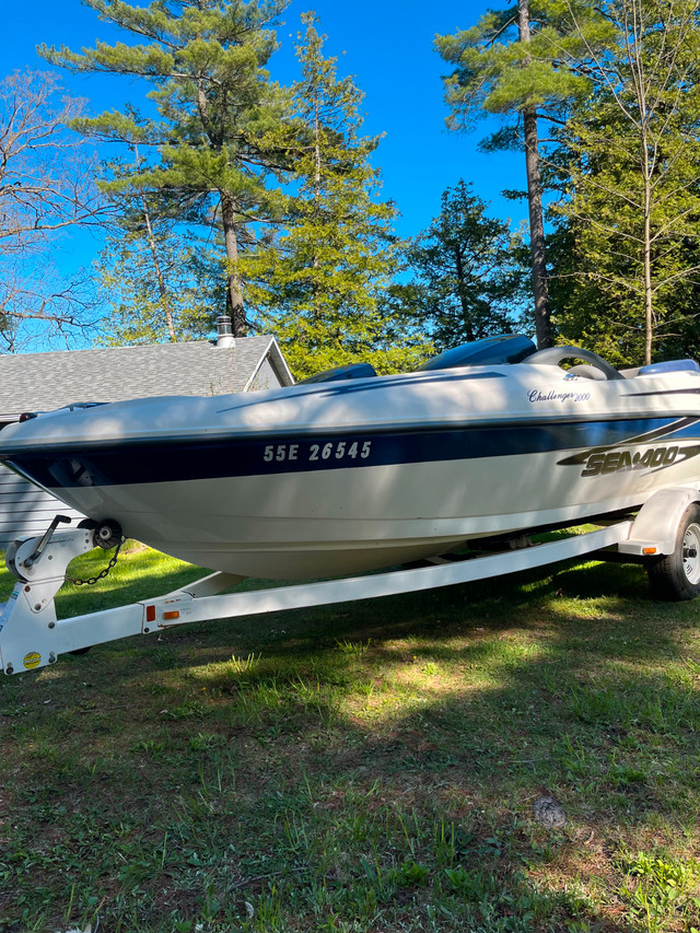 2001 - 20’ Sea-doo Challenger 2000 jet boat. in Powerboats & Motorboats in Belleville - Image 2