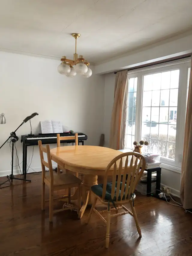 Sunny room at Finch and Leslie for Sept 1 in Room Rentals & Roommates in City of Toronto - Image 6