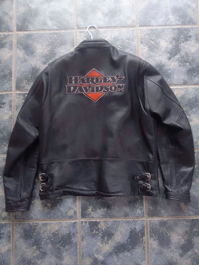 Manteau en cuir Harley Davidson XL dans Hommes  à Laval/Rive Nord - Image 2